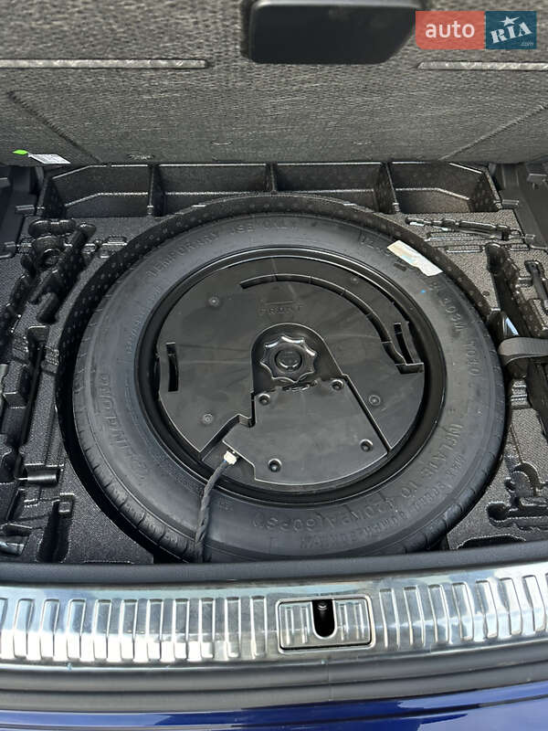 Внедорожник / Кроссовер Audi Q3 2024 в Белой Церкви