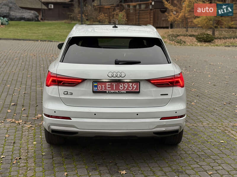 Внедорожник / Кроссовер Audi Q3 2019 в Львове