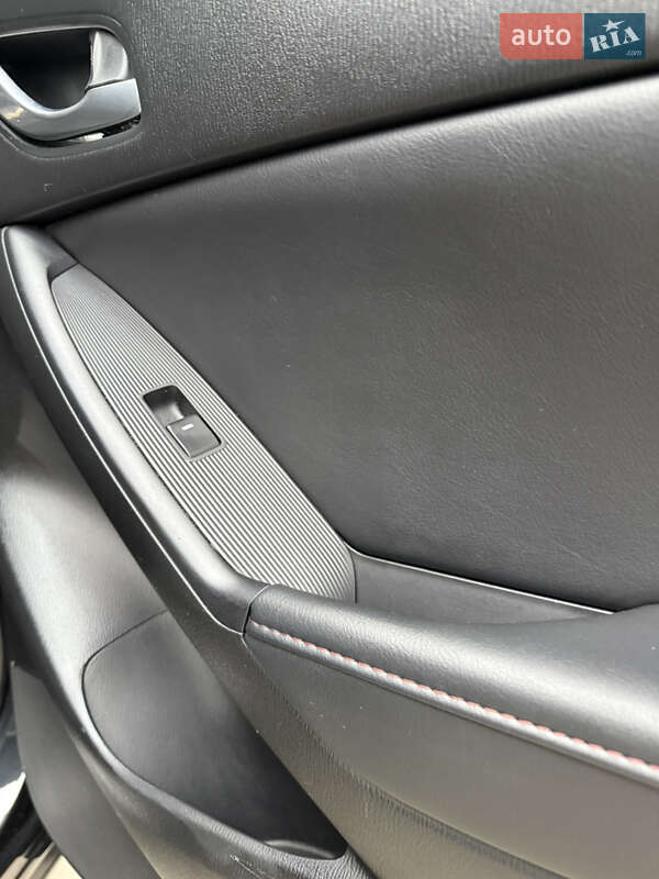 Внедорожник / Кроссовер Audi Q3 2015 в Самборе фото 76 Внедорожник / Кроссовер Audi Q3 2015 в Самборе