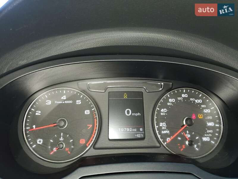 Внедорожник / Кроссовер Audi Q3 2016 в Тернополе