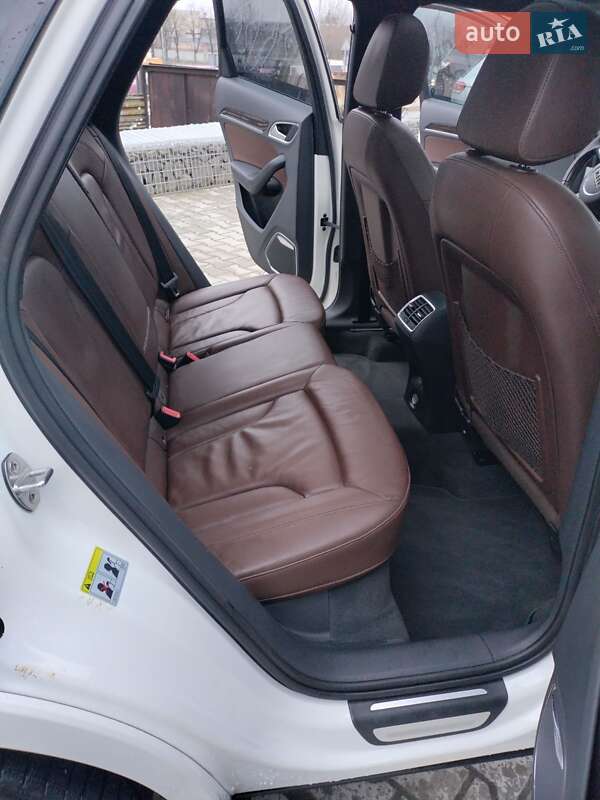 Внедорожник / Кроссовер Audi Q3 2014 в Львове