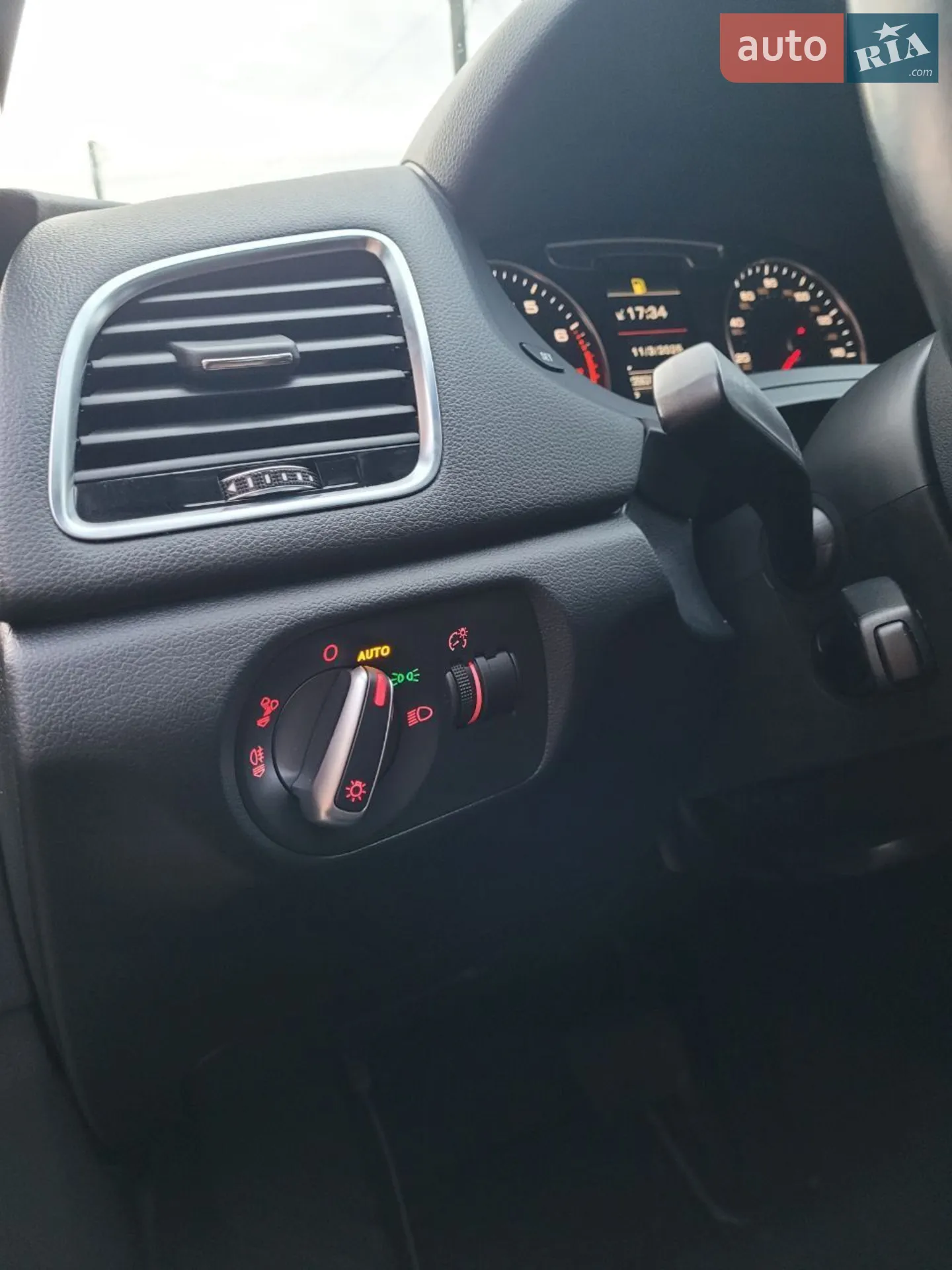 2017 Audi Q3 - мініатюра 9