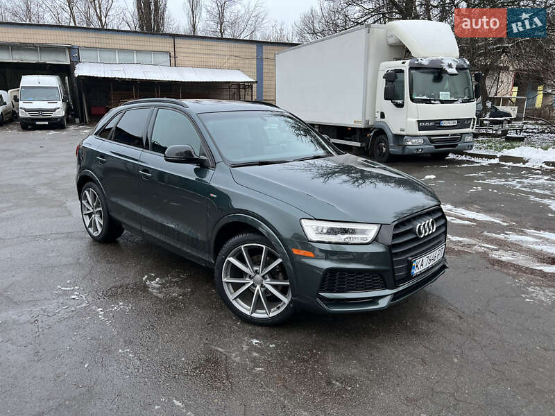 Внедорожник / Кроссовер Audi Q3 2018 в Киеве