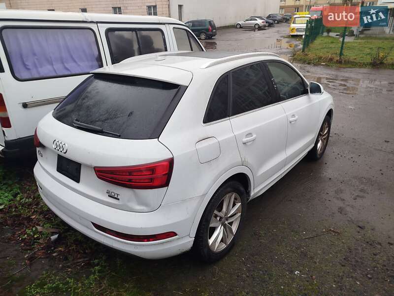 Внедорожник / Кроссовер Audi Q3 2016 в Ровно