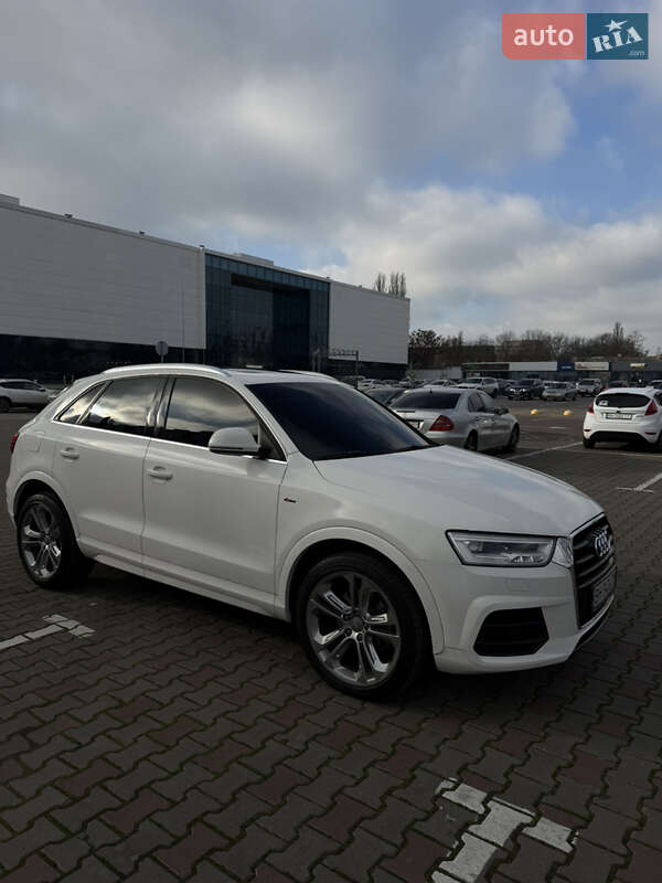 Внедорожник / Кроссовер Audi Q3 2017 в Одессе