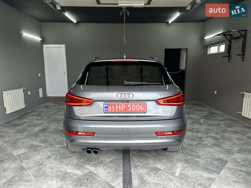 Внедорожник / Кроссовер Audi Q3 2014 в Ужгороде