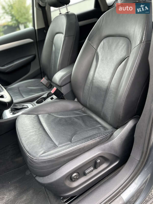 Внедорожник / Кроссовер Audi Q3 2014 в Ужгороде