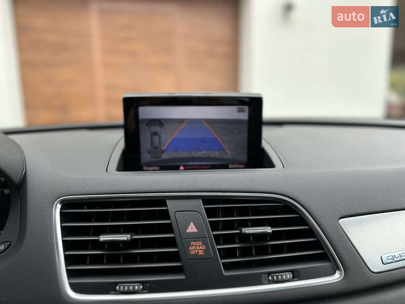 Внедорожник / Кроссовер Audi Q3 2014 в Ужгороде