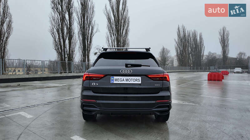 Внедорожник / Кроссовер Audi Q3 2020 в Киеве