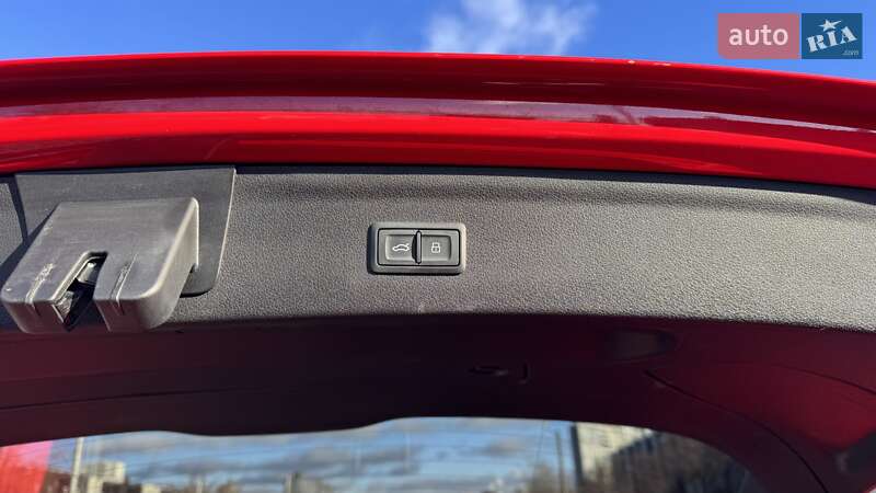 Позашляховик / Кросовер Audi Q3 2018 в Києві фото 31 Позашляховик / Кросовер Audi Q3 2018 в Києві