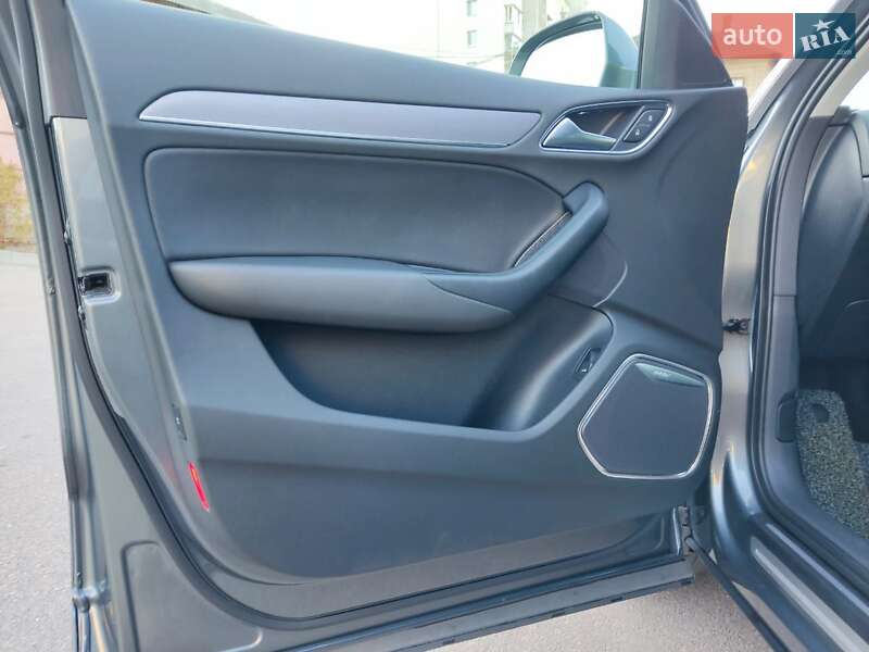 Внедорожник / Кроссовер Audi Q3 2014 в Бердичеве