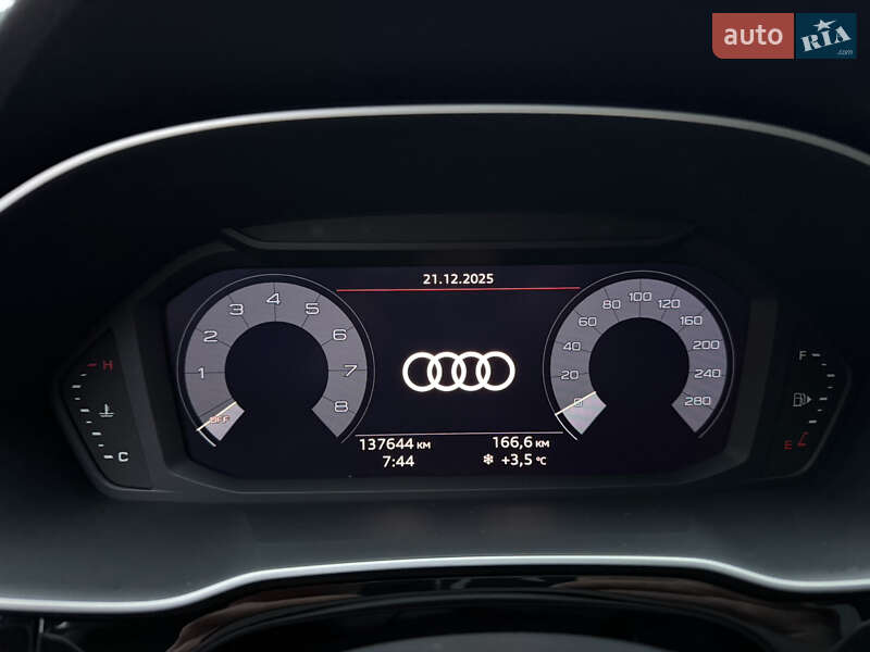 Внедорожник / Кроссовер Audi Q3 2019 в Львове