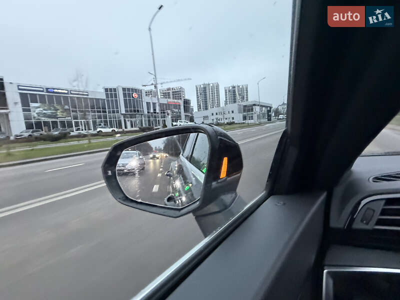 Внедорожник / Кроссовер Audi Q3 2019 в Львове