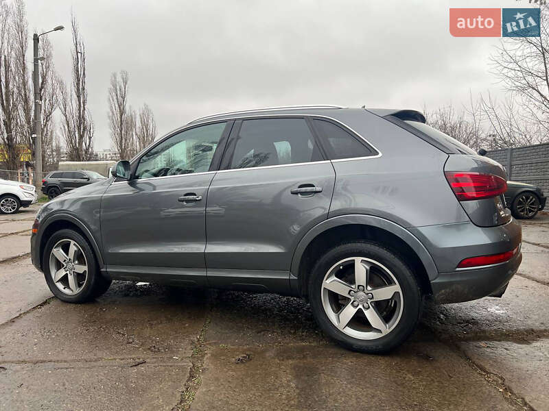 Внедорожник / Кроссовер Audi Q3 2015 в Харькове