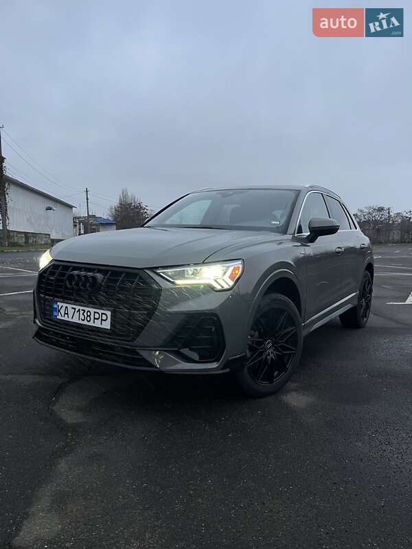 Внедорожник / Кроссовер Audi Q3 2023 в Одессе