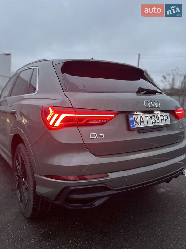 Внедорожник / Кроссовер Audi Q3 2023 в Одессе