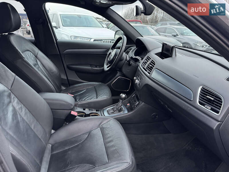 Внедорожник / Кроссовер Audi Q3 2016 в Львове