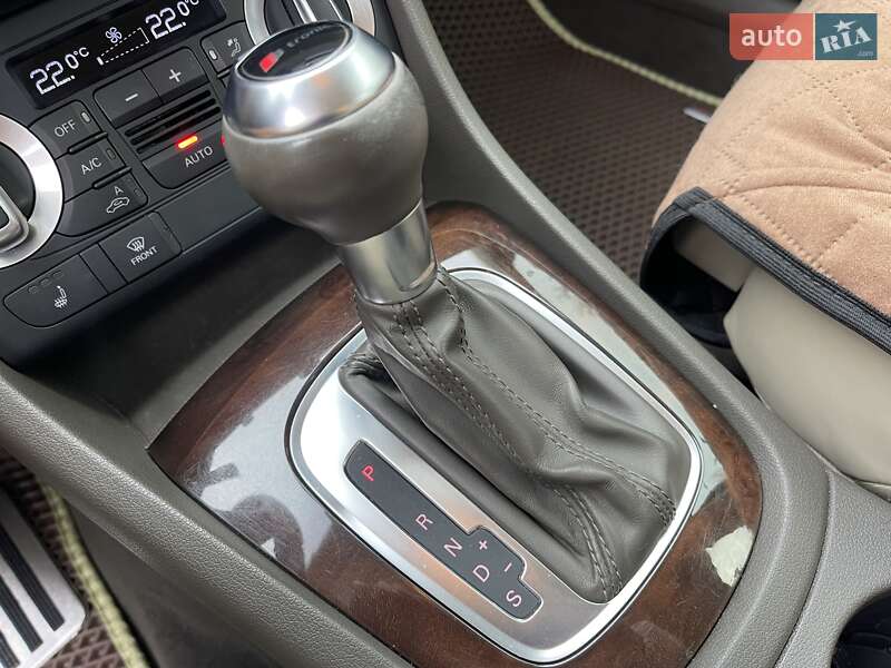 Позашляховик / Кросовер Audi Q3 2013 в Миколаєві