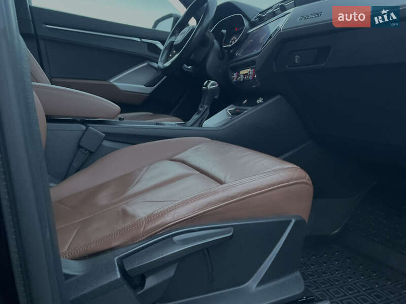 Внедорожник / Кроссовер Audi Q3 2020 в Дрогобыче фото 64 Внедорожник / Кроссовер Audi Q3 2020 в Дрогобыче
