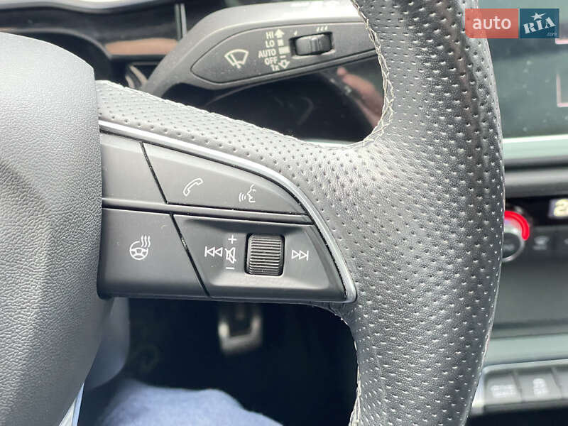 Внедорожник / Кроссовер Audi Q3 2021 в Львове