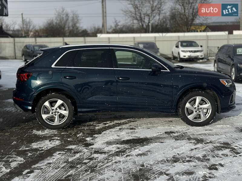Внедорожник / Кроссовер Audi Q3 2019 в Черновцах