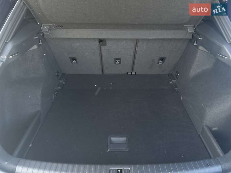 Внедорожник / Кроссовер Audi Q3 2019 в Черновцах