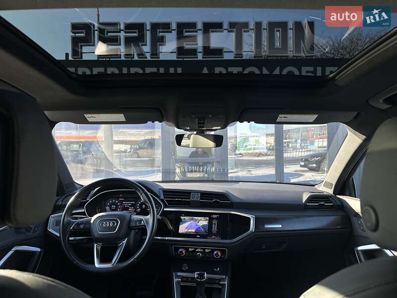 Внедорожник / Кроссовер Audi Q3 2019 в Черновцах