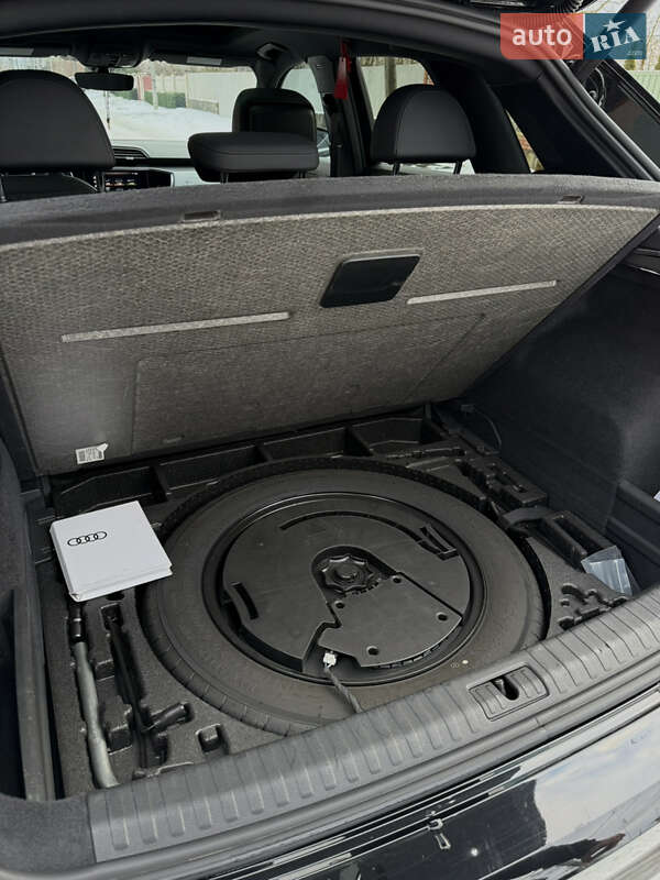 Внедорожник / Кроссовер Audi Q3 2021 в Виннице