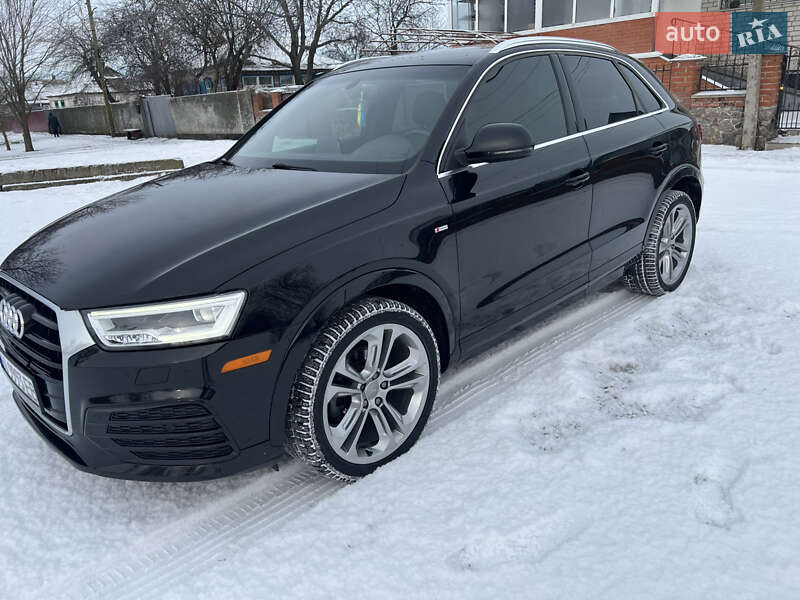 Позашляховик / Кросовер Audi Q3 2017 в Карлівці