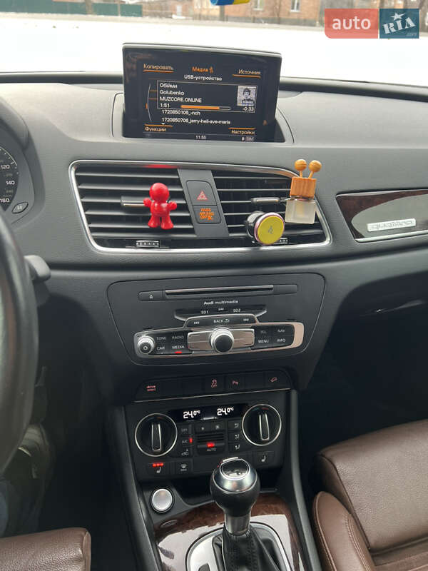 Позашляховик / Кросовер Audi Q3 2017 в Карлівці