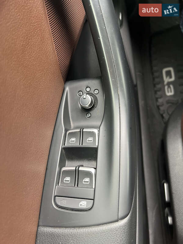 Позашляховик / Кросовер Audi Q3 2017 в Карлівці