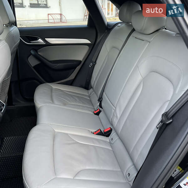 Внедорожник / Кроссовер Audi Q3 2017 в Черновцах