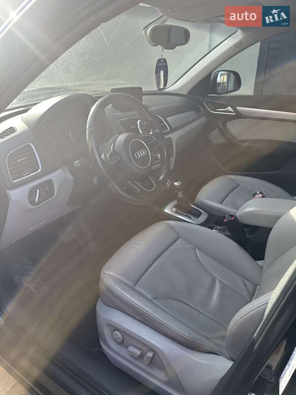 Позашляховик / Кросовер Audi Q3 2014 в Стрию