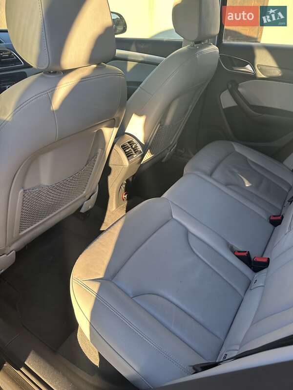 Позашляховик / Кросовер Audi Q3 2014 в Стрию