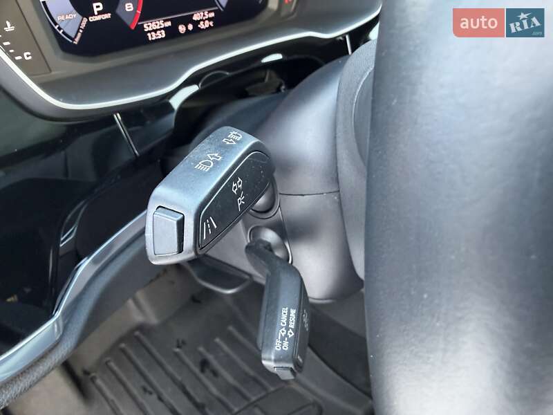 Позашляховик / Кросовер Audi Q3 2020 в Києві