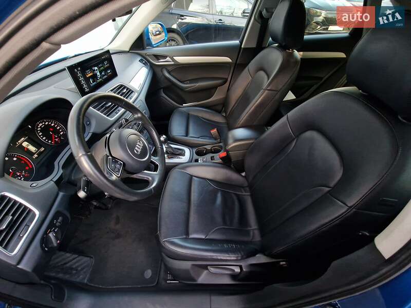 Внедорожник / Кроссовер Audi Q3 2017 в Одессе