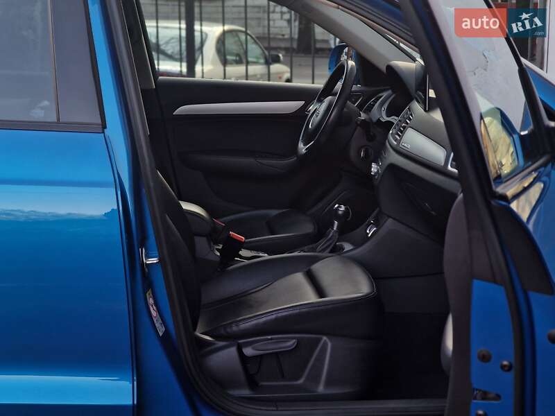 Внедорожник / Кроссовер Audi Q3 2017 в Одессе