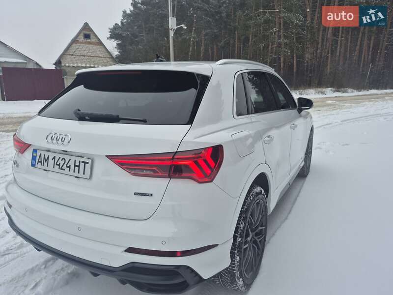 Внедорожник / Кроссовер Audi Q3 2021 в Житомире