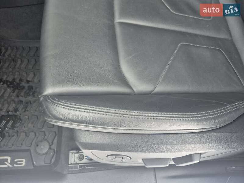 Внедорожник / Кроссовер Audi Q3 2021 в Житомире