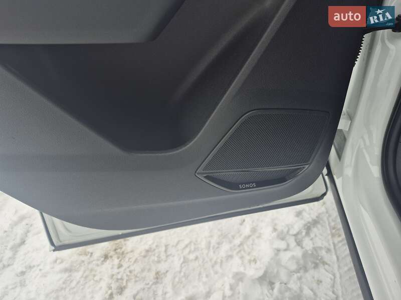 Внедорожник / Кроссовер Audi Q3 2021 в Житомире