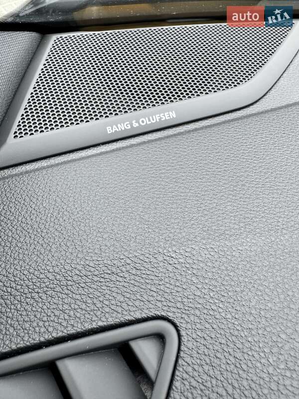 Внедорожник / Кроссовер Audi Q3 2019 в Киеве