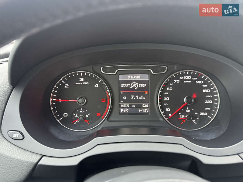 Внедорожник / Кроссовер Audi Q3 2012 в Киеве