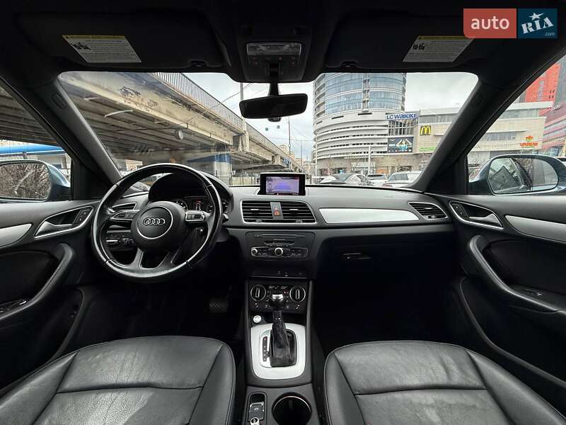 Внедорожник / Кроссовер Audi Q3 2017 в Днепре