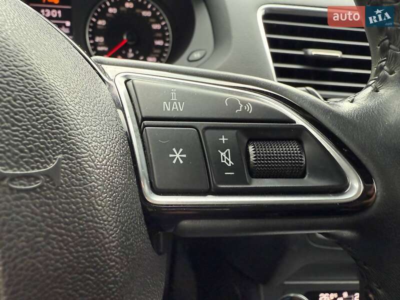 Внедорожник / Кроссовер Audi Q3 2017 в Днепре