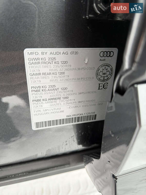 Внедорожник / Кроссовер Audi Q3 2020 в Шепетовке