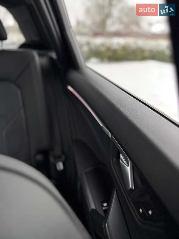 Внедорожник / Кроссовер Audi Q3 2020 в Шепетовке