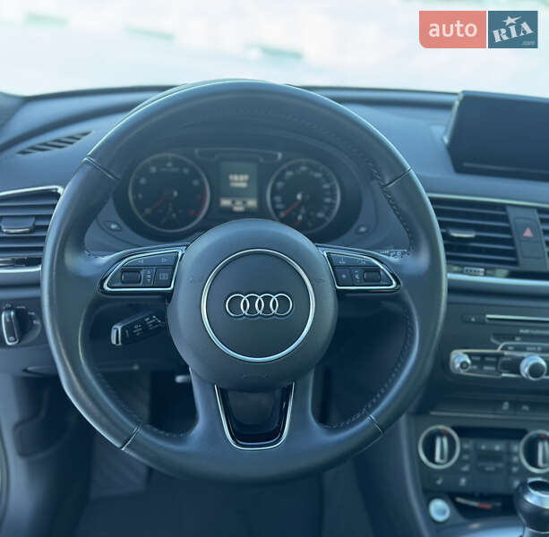 Внедорожник / Кроссовер Audi Q3 2018 в Львове