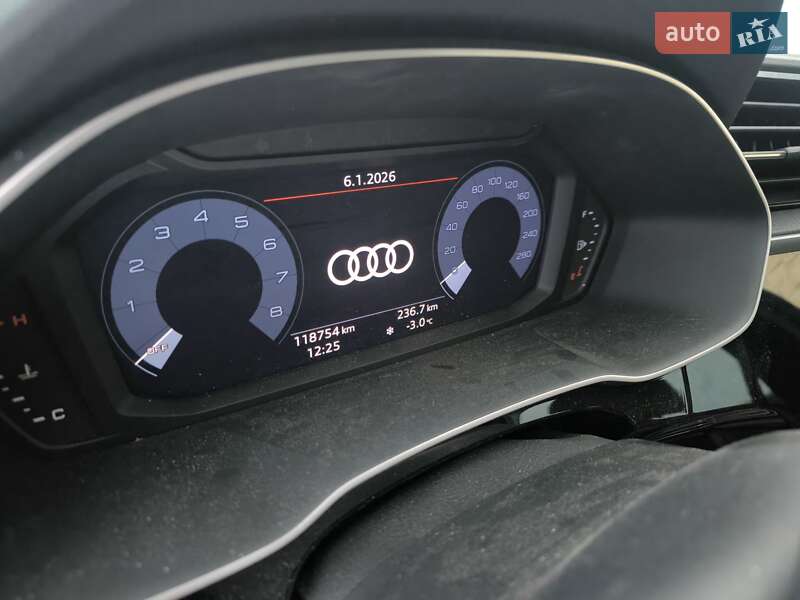 Внедорожник / Кроссовер Audi Q3 2020 в Сумах