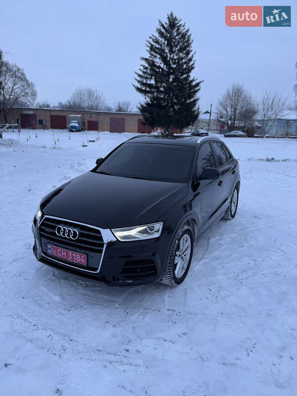 Внедорожник / Кроссовер Audi Q3 2017 в Умани