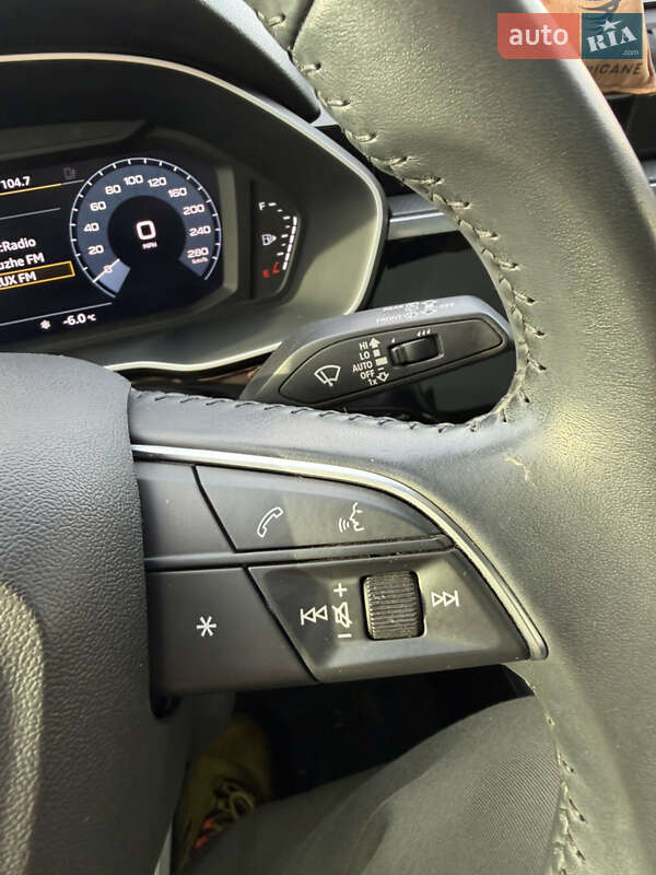 Внедорожник / Кроссовер Audi Q3 2020 в Львове